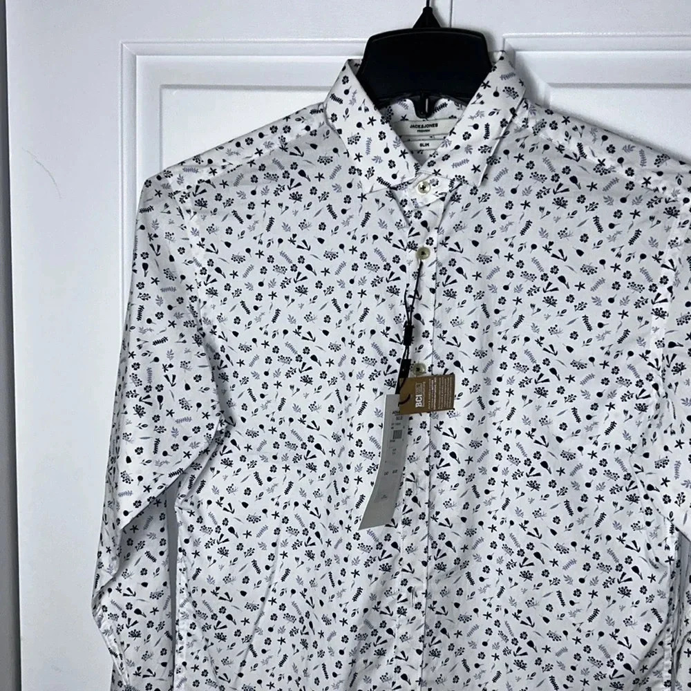 Jack & Jones,organic cotton slim dress shirt,S & M, NWT,65$,white & blue.career